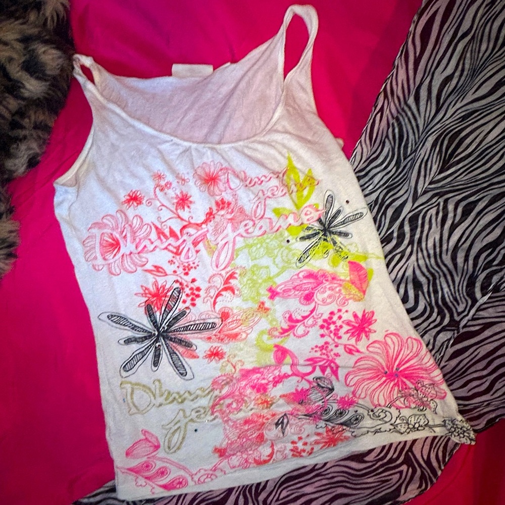 vintage 2000s y2k DKNY graphic tank top